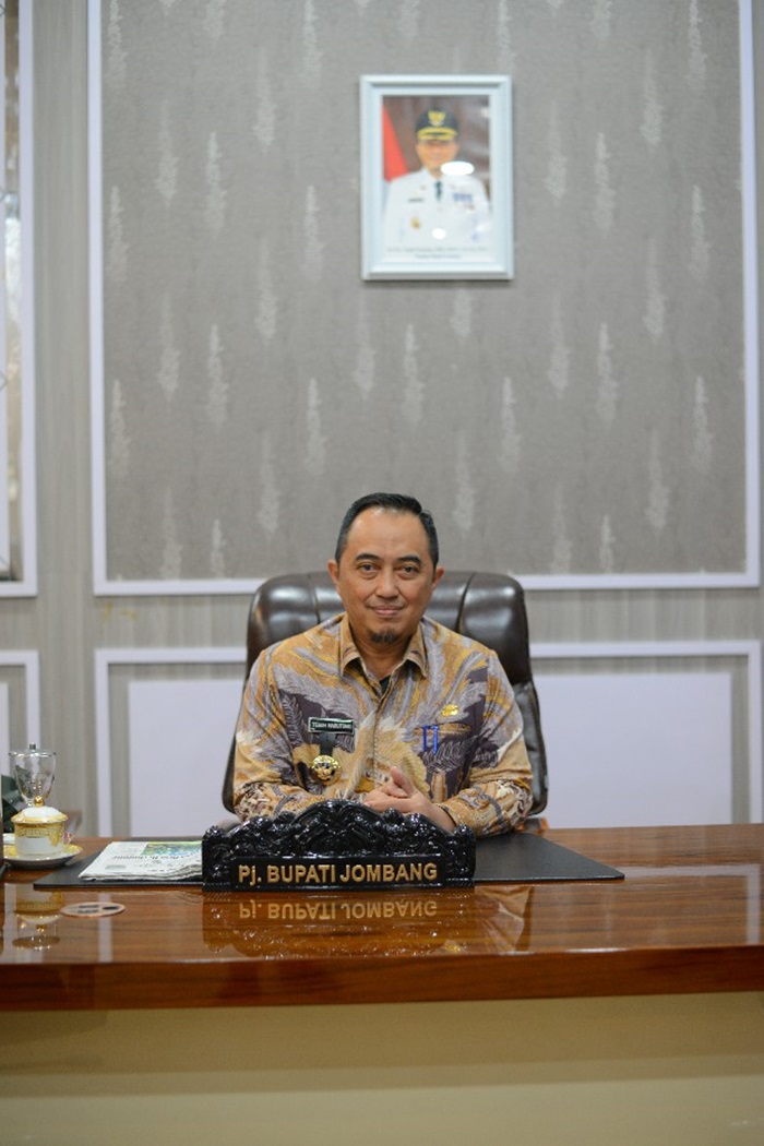 Pj Bupati Jombang Dr Drs Teguh Narutomo MM