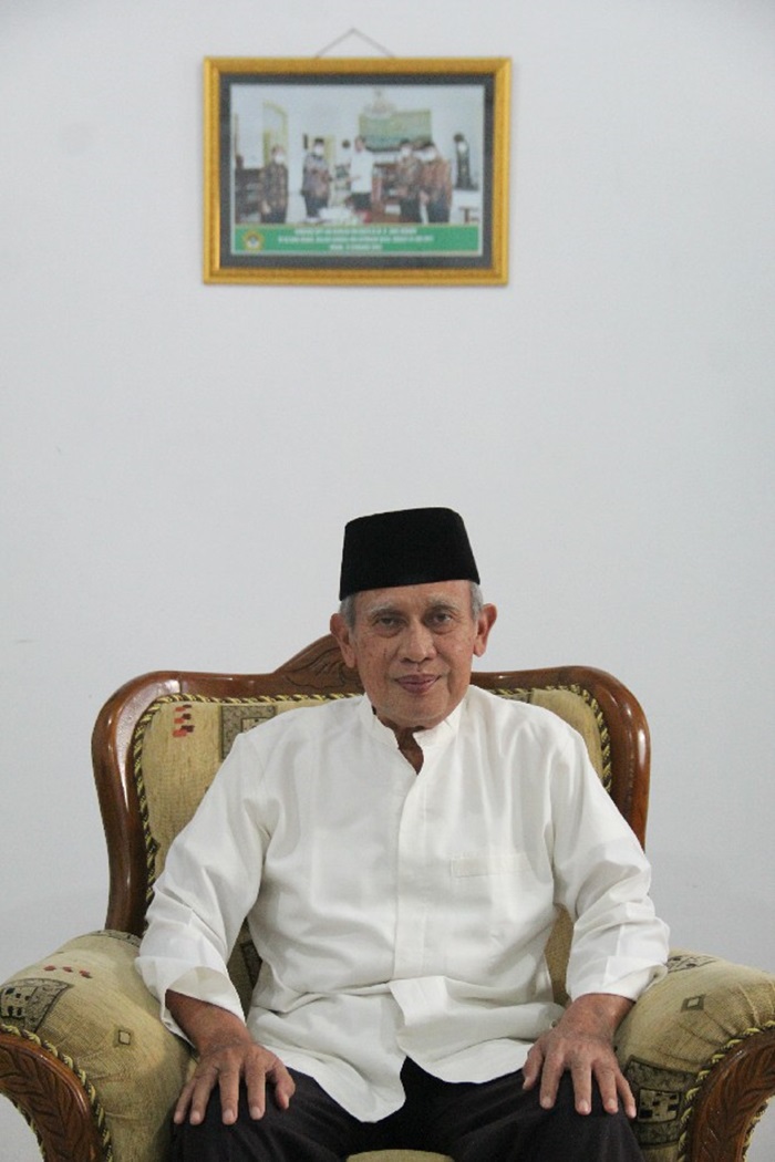 RENDAH HATI: Pimpinan Ponpes Gadingmangu, Kecamatan Perak, Jombang, KH Basiya Adhi Banadi.