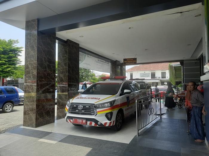 RAMAI KUNJUNGAN: Kunjungan pasien di RSUD Jombang terpantau ramai hampir setiap harinya.