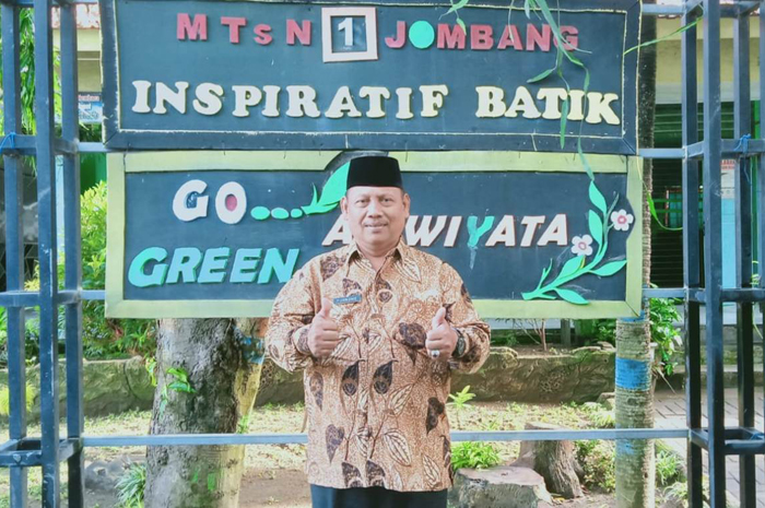 Drs Purnomo MPdI, kepala MTsN 1 Jombang