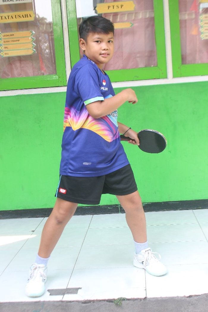 BERBAKAT: Jevan Hafidz Putra Ghanian, atlet tenis meja cilik dari Jombang yang punya banyak prestasi.