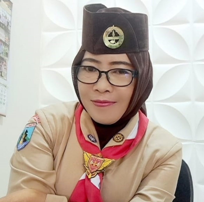 Dra Sugiati, MPd, Kepala MTsN 10 Jombang.