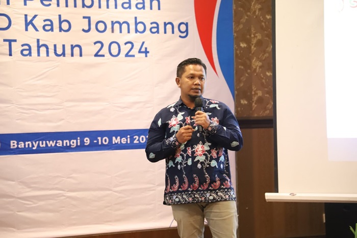 TELADAN: Direktur Perumda Aneka Usaha Seger, Mohammad Nasir.