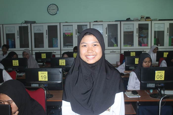 Varencika Ayu E, kelas 8-B SMP A Wahid Hasyim Tebuireng