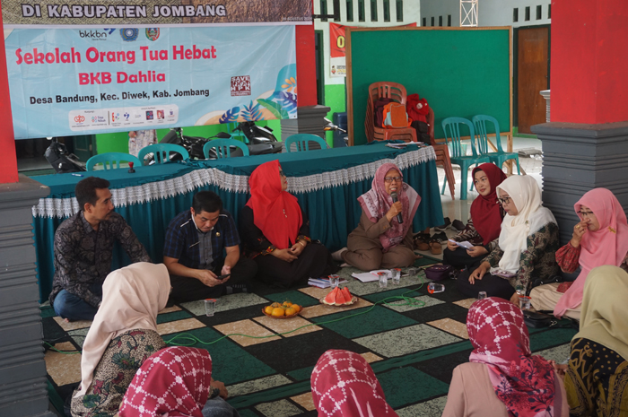 TEKAN STUNTING: Kepala Desa Bandung Anang Fauzi saat menghadiri rangkaian kegiatan SOTH di pendopo  Desa Bandung, Diwek, Jombang.