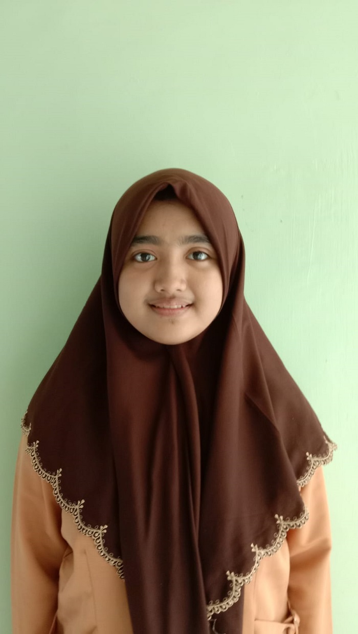 Alifiya Risky Nur Rahmasari, kelas 8 SMP Terpadu Al Chodidjah, Tebuireng, Jombang