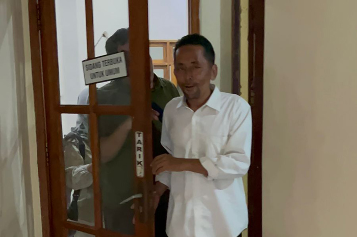 MERINGKUK: Kades Sumberteguh, Kecamatan Kudu, Jombang, non aktif, Wawan Sudarmanto divonis tiga tahun penjara oleh  PN Mojokerto, Senin (30/9/2024).