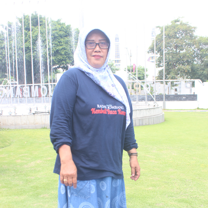 CINTA ANAK-ANAK: Ketua Ikatan Guru Taman Kanak-kanak Indonesia (IGTKI) Jombang, Dra Puji Utami MM.
