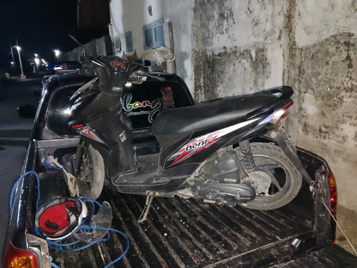 Kecelakaan lalu lintas yang melibatkan sepeda motor dan truk terjadi di Jalan Raya Dusun Sukopuro, Desa Kwaron, Kecamatan Diwek, Jombang, Jumat, (25/10) petang.