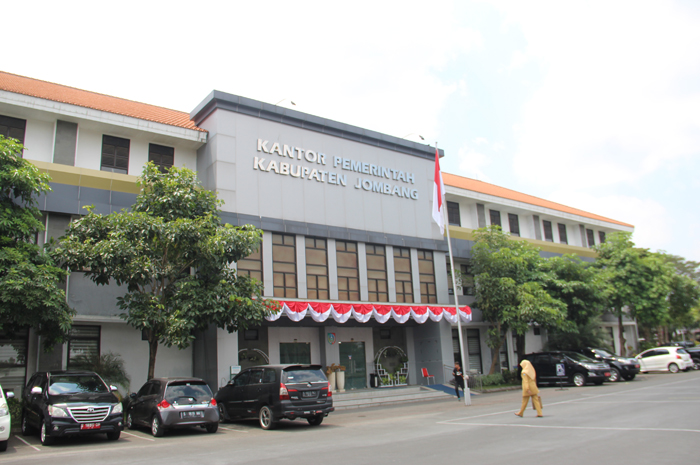 Kantor Pemkab Jombang di Jl KH Wahid Hasyim.