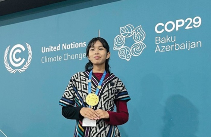 MENGINSPIRASI: Queen Azalia Rahmawati, warga Kelurahan Kaliwungu, Kecamatan Jombang saat berada di di Baku, Azerbaijan, (1122/11).