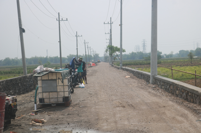 PROGRES MINIM:Pelaksanaan proyek preservasi jalan kabupaten ruas Jatigedong-Jatibanjar milik Kementerian PU  jadi sorotan DPRD Jombang.