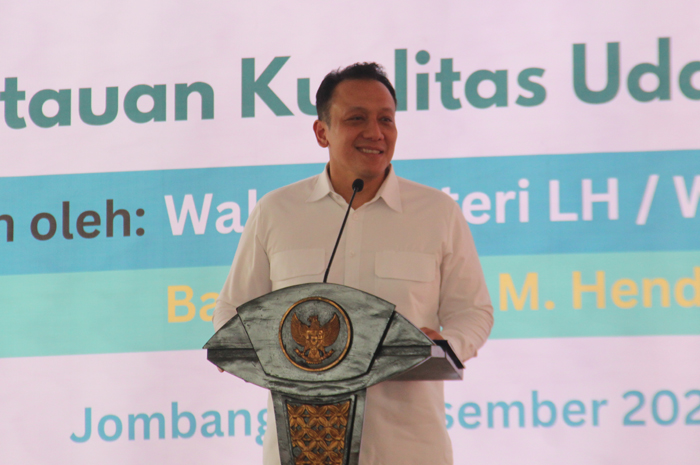 Wakil Menteri Lingkungan Hidup/Wakil Kepala Badan Pengendalian Lingkungan Hidup (Wamen LH/Waka BPLH) Diaz Hendropriyono berkunjung ke Jombang, Jumat (13/12).
