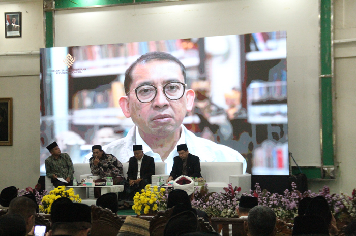 Seminar dan bedah buku Biografi KH M Yusuf Hasyim, Kiai Militer Pengawal ldeologi NKRl Berbasis Pesantren di Tebuireng, Senin (3/2).