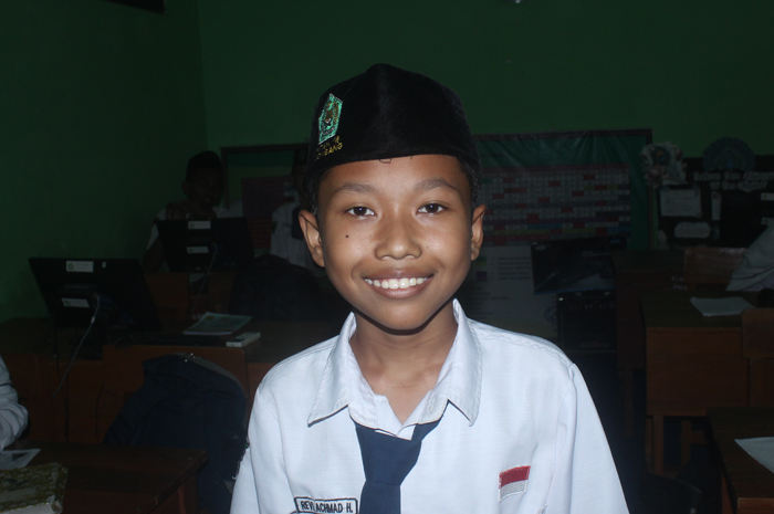 Revi Achmad H, kelas 7-C MTsN 15 di Keras, Diwek, Jombang