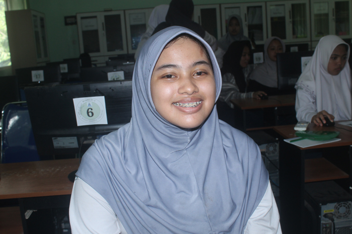 Alessandra Uno Kamila Ridwan, kelas 8-A SMP A Wahid Hasyim Tebuireng, Jombang