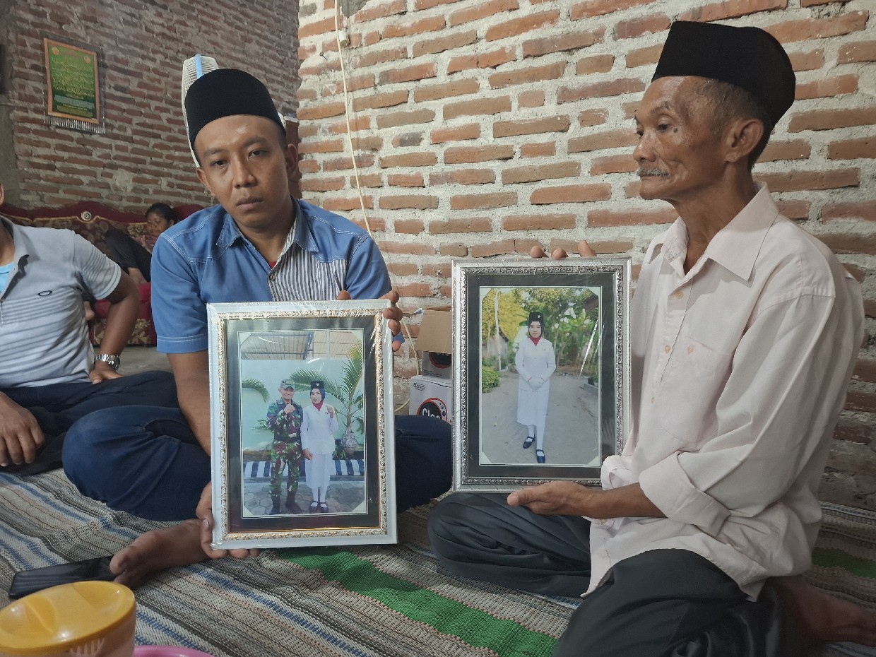 Keluarga korban pemunuhan siswi SMA di Jombang berharap para pelaku dihukum mati.