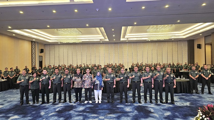 Direktur RSUD (Rumah Sakit Umum Daerah) Kabupaten Jombang, DR. dr. Ma