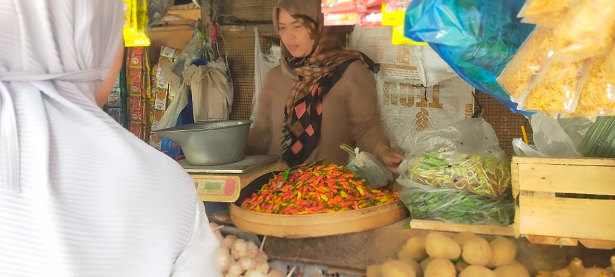 Menjelang bulan suci Ramadan 1446 H, harga komoditas pangan melonjak signifikan