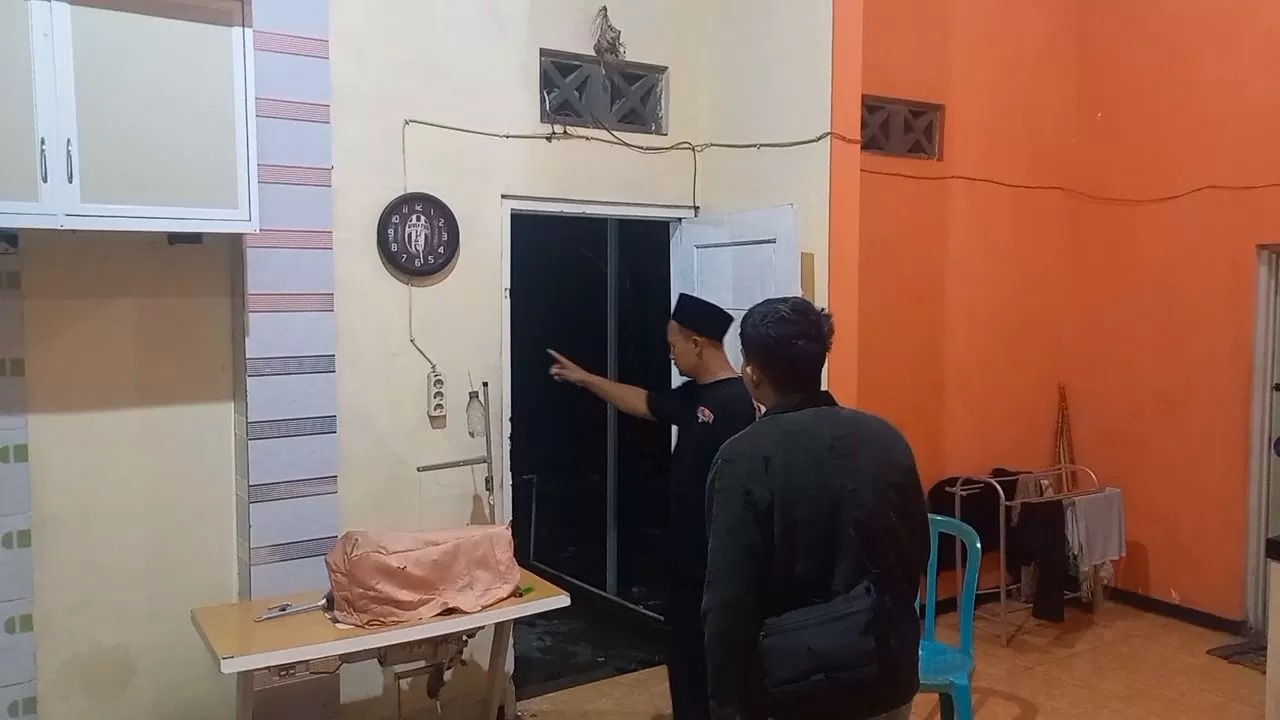 Sebuah rumah di Dusun/Desa Janti, Kecamatan Jogoroto dibobol maling, Senin (3/3) malam