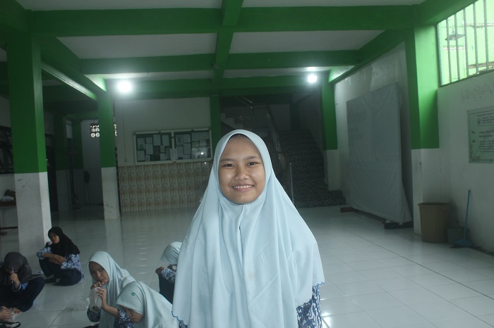 Alpha Izzaty Shofia Sabari, kelas 8-PQ 2 MTs Perguruan Muallimat Cukir, Jombang
