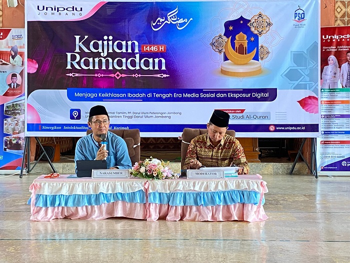 GAYENG: Wakil Kaprodi Pasca Sarjana Magister Kesehatan Unipdu, Dr H Nasruddin M Kes, saat menjadi narasumber di Kajian Ramadan Unipdu, Kamis (13/3).