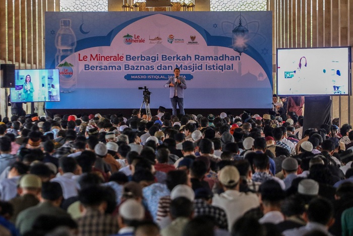 PEDULI: Le Minerale meluncurkan program