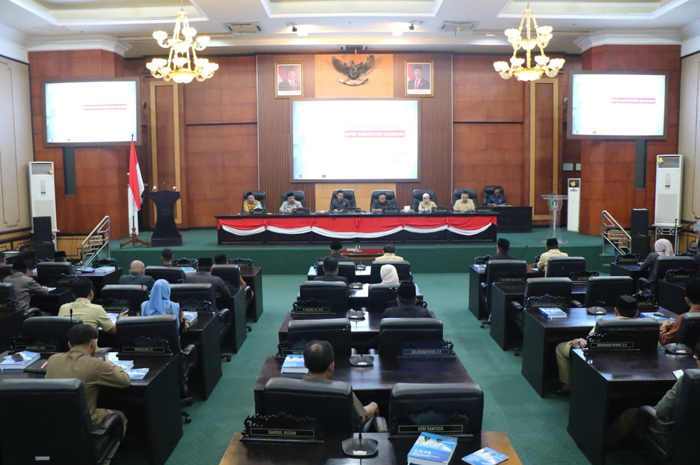ERIUS: DPRD dan Pemkab Jombang menggelar paripurna LKPj Bupati tahun 2024, Kamis (20/3).