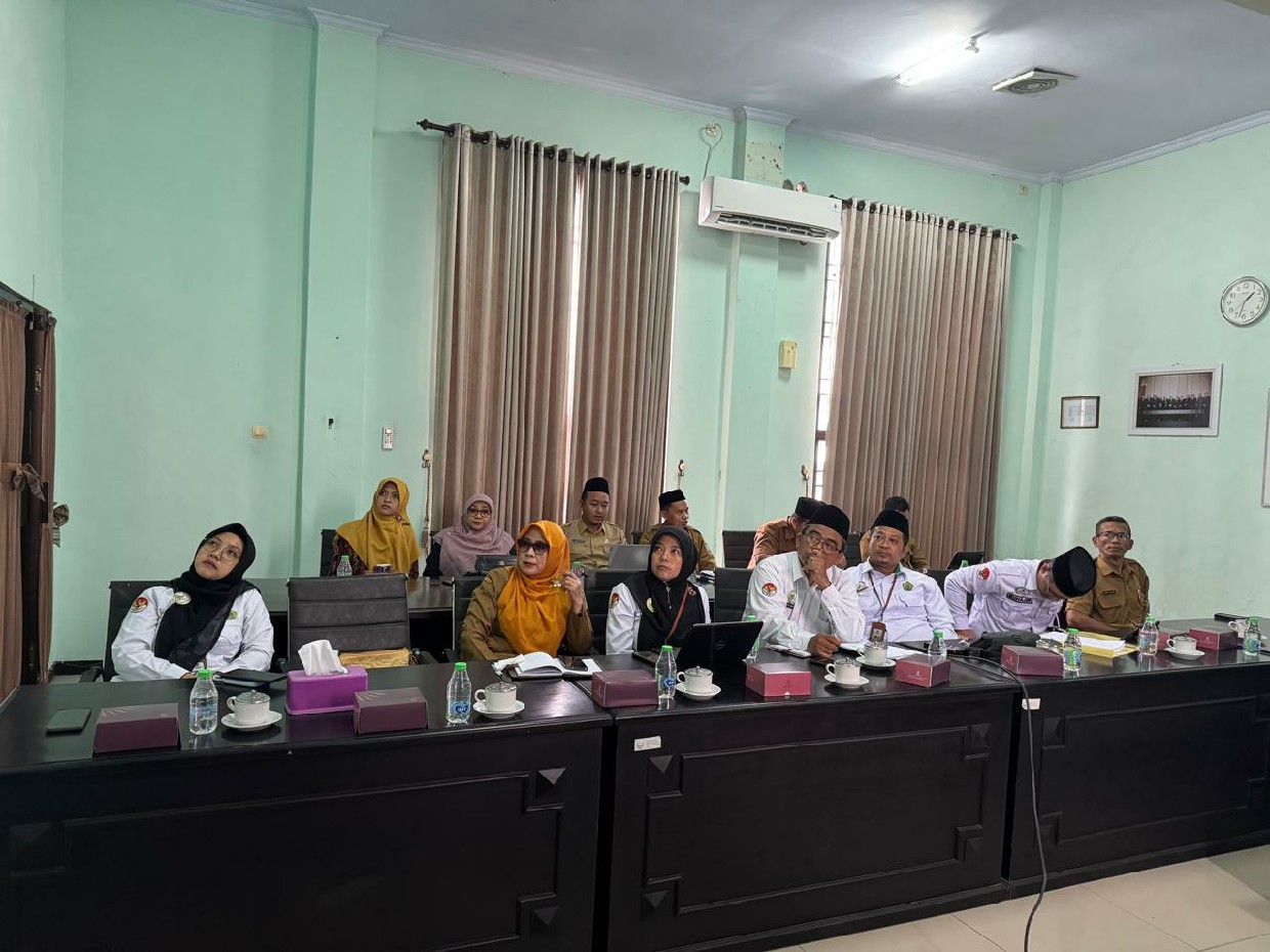 SERIUS: Hearing Kemenag, Dinas P dan K, KKG PAI dengan DPRD Jombang di ruang rapat komisi D.
