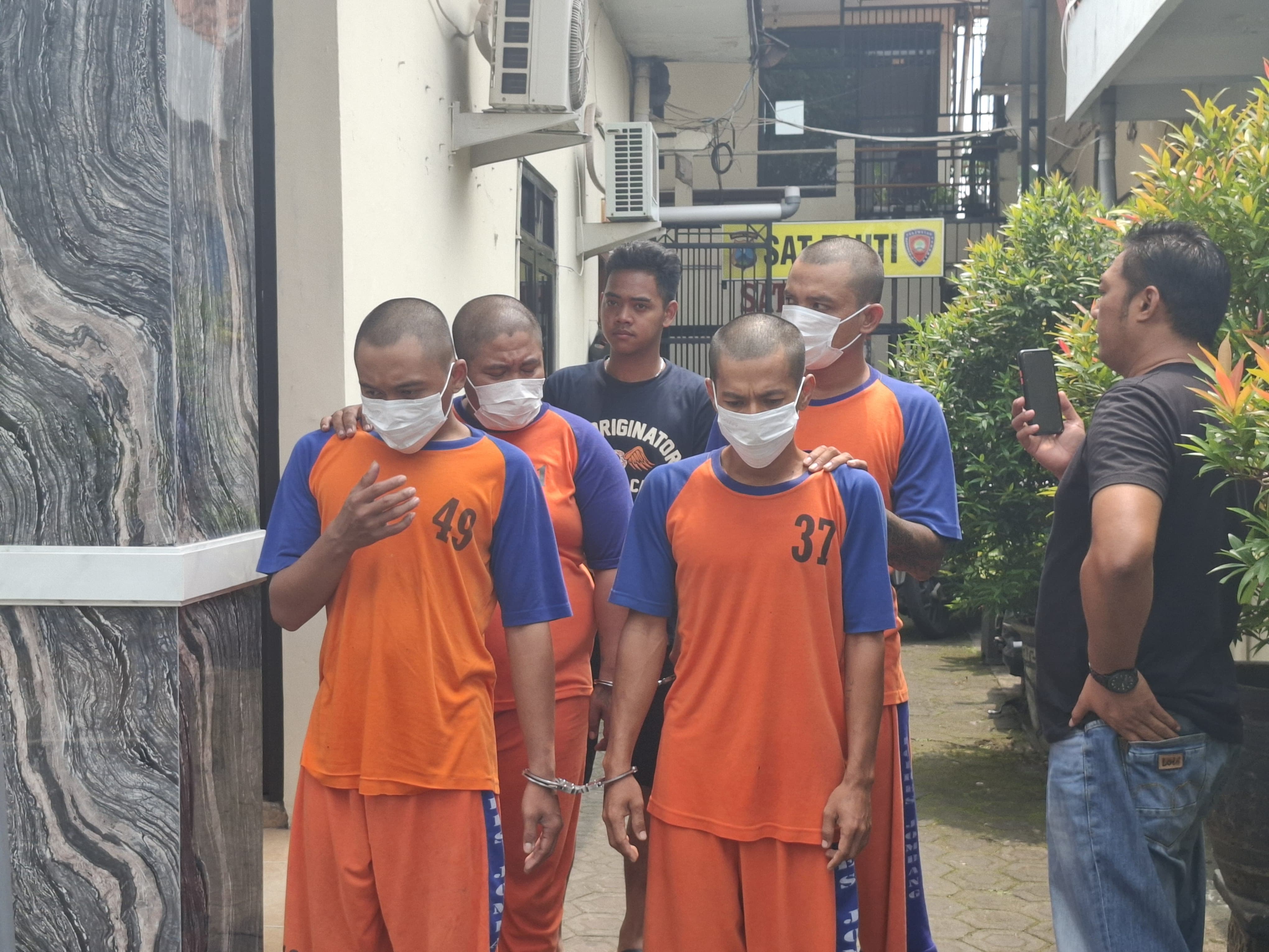 Sejumlah pengedar sabu yang dibekuk polisi di Jombang