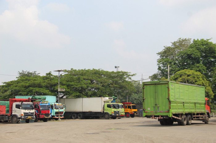 Terminal Parkir Khusus di Desa Tunggorono, Kecamatan Jombang bakal dipindah, karena akan digunakan sekolah rakyat.