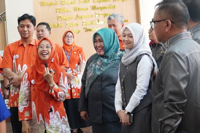 INOVATIF: Direktur RSUD Jombang, Dr dr Ma