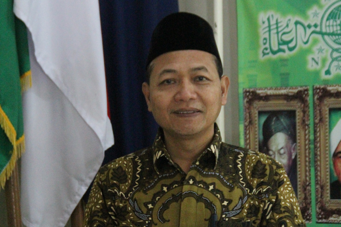 BERDEDIKASI: Kepala MA Unggulan KH Abd Wahab Hasbulloh Bahrul