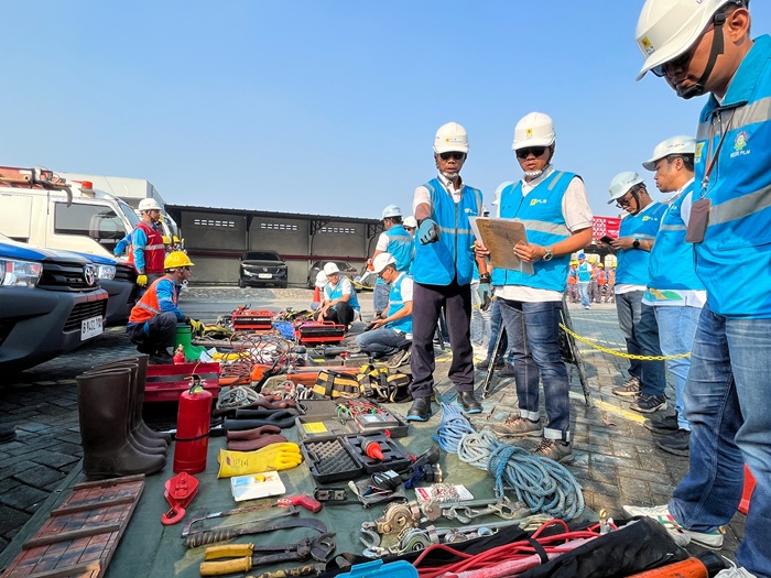 PT PLN (Persero) Unit Pelaksana Pelayanan Pelanggan (UP3) Mojokerto melaksanakan Apel Siaga Kelistrikan, di halaman kantor PLN UP3 Mojokerto, Kamis (4/6).