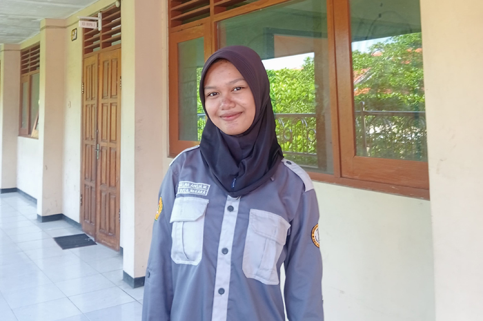 Anggelina Adelia, siswi Kelas X-1 SMA PGRI 2 Jombang.