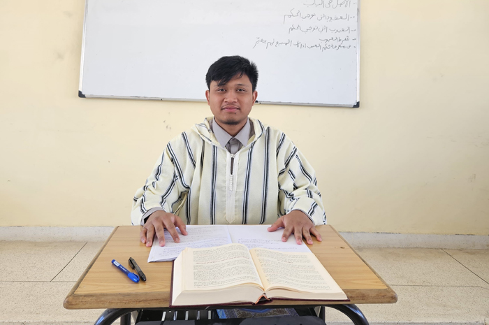 Muhammad Ahmad Zukhruf, warga Tambakberas, Desa Tambakrejo, Kecamatan Jombang kini menempuh kuliah di Institute Fatimah Al Fihriyyah Maroko.