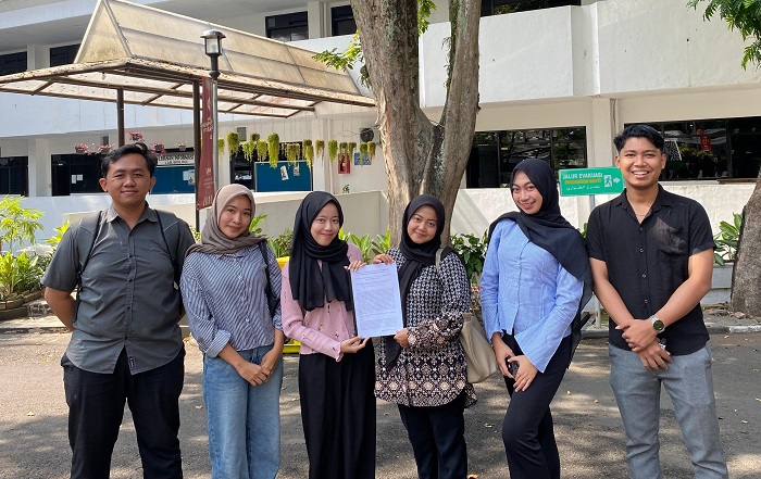 Haniatun Nahdliyyah, Maya Erlisa Putri, Ananda Irdatul Agustin, Elka Aprianty, Awal Edwindi Saputra Raka Siwi, Shahib Ariel Mahruzi, Zaenal Abidin, S.Sos.,M.Si, mahasiswa Prodi Pendidikan Biologi, UMM
