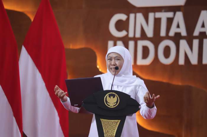 Gubernur Jawa Timur Khofifah Indar Paranwansa menghadiri Permata CAI ke-46 di Bumi Perkemahan Kosambiwojo, Dusun Kombo, Desa Sambirejo, Kecamatan Wonosalam, Jombang, Senin (30/6).
