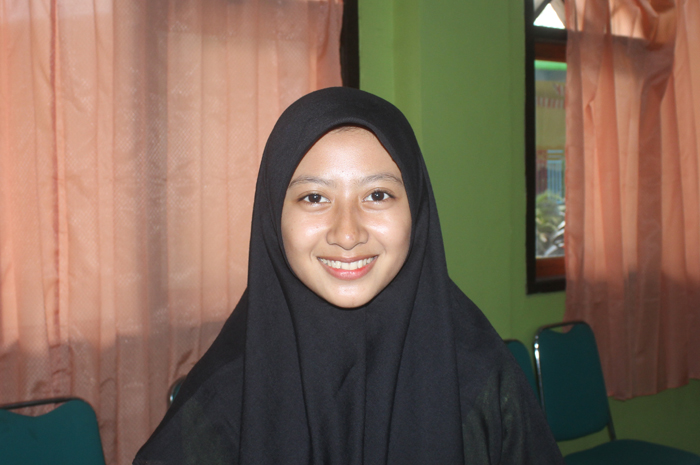Kesya Chintya Bella, kelas 11 TKJ 1 SMK Unggulan NU Mojoagung, Jombang