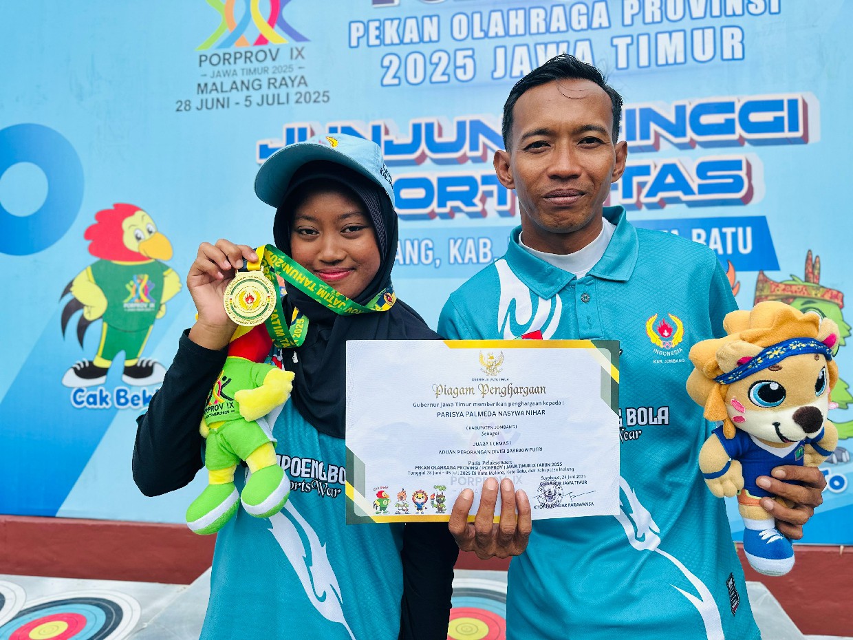 Parisya Palmeda Nasywa Nihar sukses meraih emas Porprov Jatim 2025.