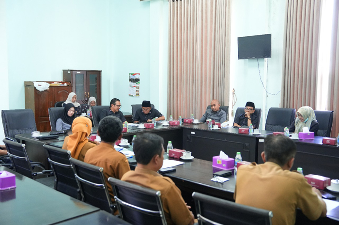 KOMISI D mengajak RDP Dinas Pendidikan dan Kebudayaan Senin (14/7).
