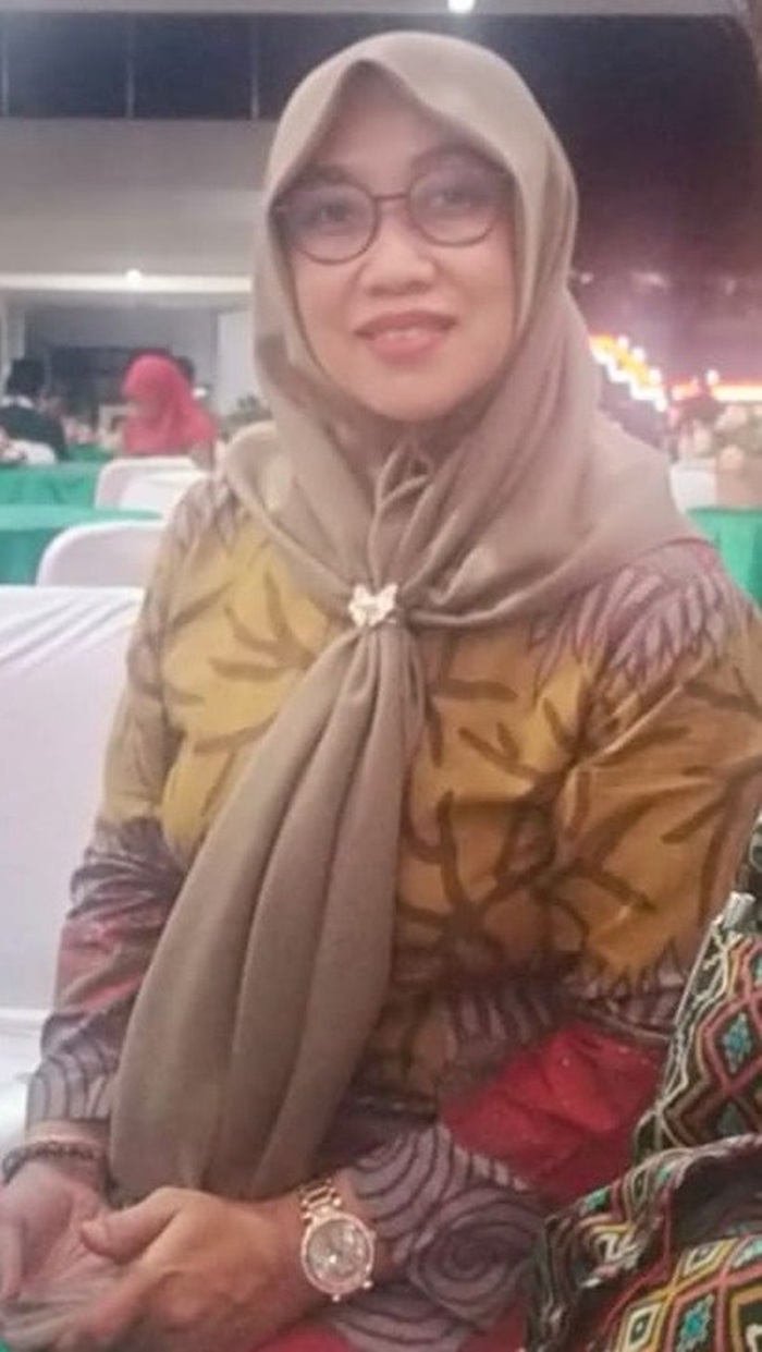 Binti Rohmatin, Pemimpin Redaksi Jawa Pos Radar Jombang 2021-2024.