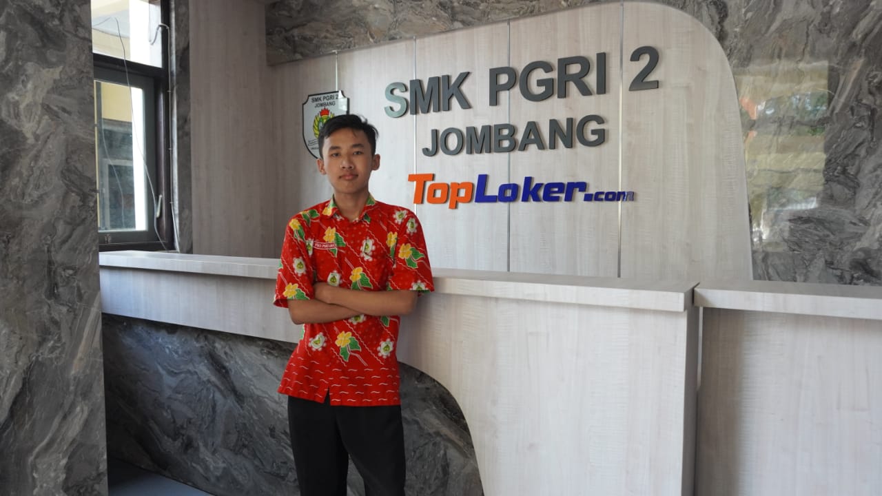 Vino Pratama, Kelas XI Teknik Instalasi Tenaga Listrik SMK PGRI 2 Jombang