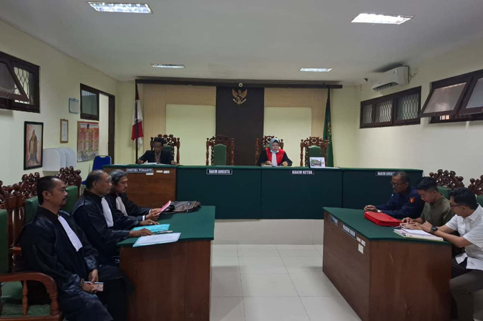 Sidang praperadilan yang dimohonkan Ponco Mardi Utomo, 60, tersangka kasus korupsi penyaluran kredit dari Bank UMKM Jatim ke Perumda Perkebunan Panglungan digelar pada Kamis (14/8).