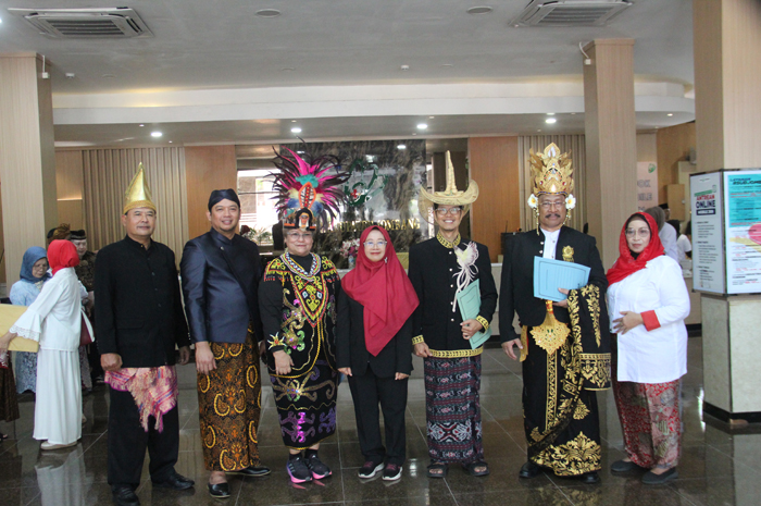 APRESIASI: Direktur RSUD Jombang, Dr. dr. Ma