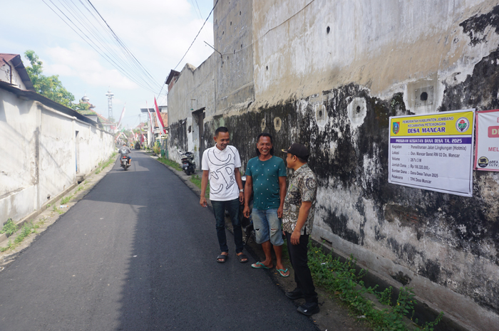 Pemerintah Desa (Pemdes) Mancar, Kecamatan Peterongan, Jombang mulai menuntaskan keluhan warga soal akses jalan rusak.