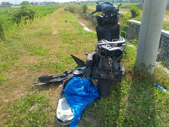 Kecelakaan lalu lintas terjadi di Jalan Raya Desa Pandanwangi, Kecamatan Diwek, Kabupaten Jombang, Sabtu (12/9) siang.