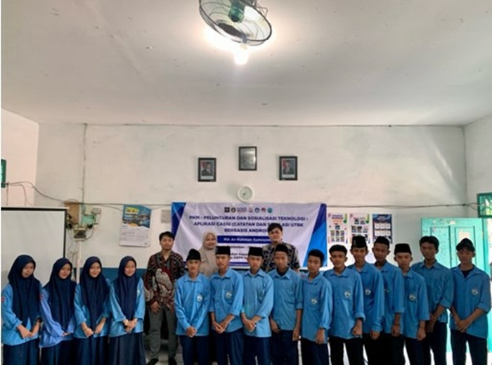 SUKSES: Tim PkM Unhasy menggandeng MA Ar-Rahman Sumoyono, Cukir, Diwek untuk mendorong kesiapan siswa mengikuti SNBT.