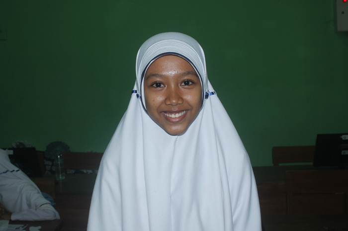 Aisya Zuraida S, Kelas 9-A MTsN 15 Jombang di Keras Diwek, Jombang