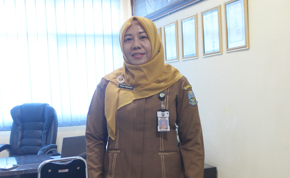 Itha Pujiarti, MPd Kepala SMKN Gudo